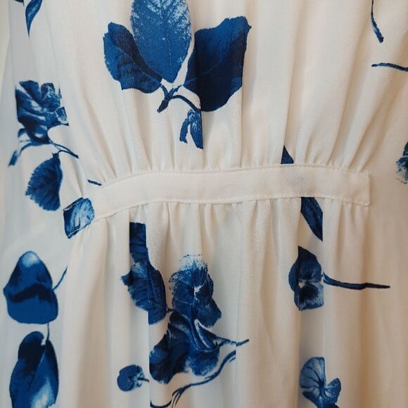 Stork & Babe - Floral Print Lace Neckline Sleeveless Dress - Picture 10 of 15